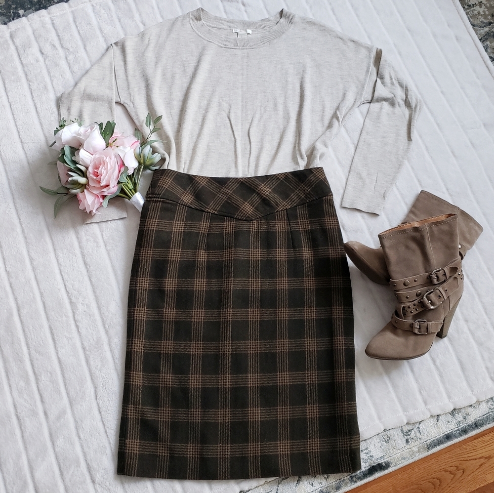 Banana Republic Wool Blend Tartan Pencil Skirt